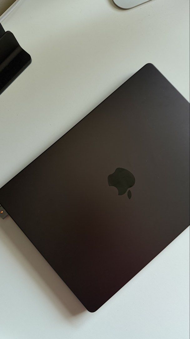 Apple MacBook Pro M4 Space Gray478484519223316483