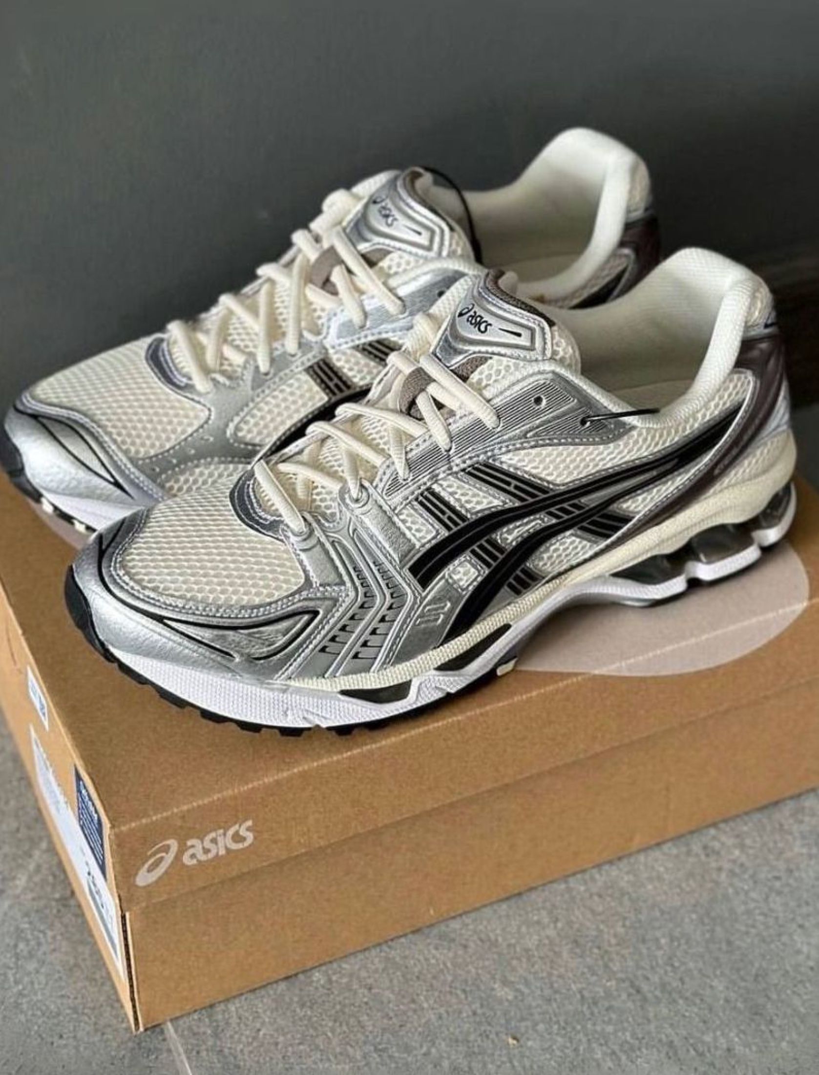 ASICS Gel-Kayano 14 Outdoor Functional Y2K Black White Silver (Category: Sneakers) located in Singapore. Submitted by cesepicbear (Listing ID 1442961268, Image 2). Description: 【New Stock】Asics ASICS Gel-Kayano 14 Outdoor Functional Y2K Black White Silver 🏷 Brand New 📦 Free ship 💰 COD 📸 3-day confirm Don't miss out! Chat me 💬.
