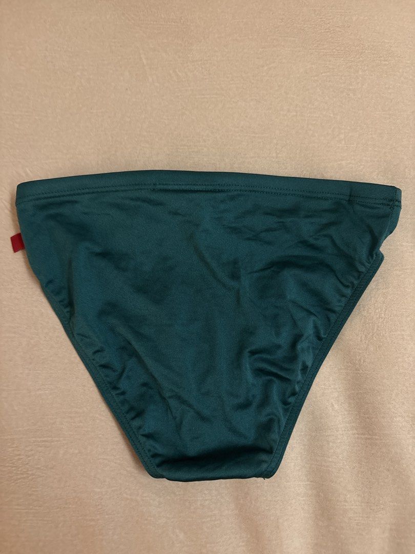 AussieBum Teal Swim Briefs XS Made in Australia (Category: Swim Trunks & Board Shorts) located in Singapore. Submitted by zibcre83 (Listing ID 1443081201, Image 2). Description: - Teal AussieBum swim briefs - Size XS - Made in Australia - Features a drawstring waist - Ideal for swimming or lounging.