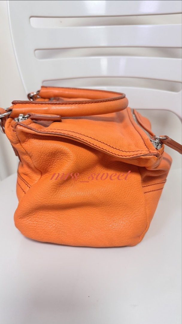 Authentic Givenchy small pandora (Category: Luxury Bags & Wallets) located in Valenzuela. Submitted by mrs_sweet (Listing ID 1442945669, Image 3). Description: Lightly used small Pandora. Minimal signs of wear. .