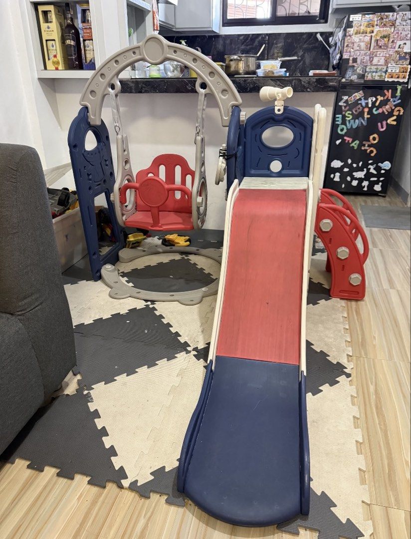 Baby slide and swing set (Category: Infant Playtime) located in Paranaque City. Submitted by jarberice (Listing ID 1443058395, Image 2). Description: Bought it for 3000 isuee it lost 2 screws sa swing but nagagamit and di naman nakaka affect sa function nya rfs:outgrow.
