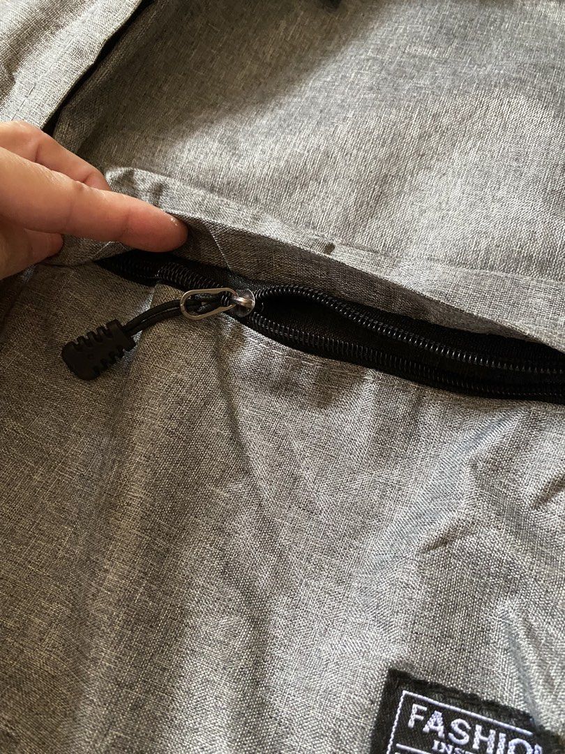 Backpack (Category: Backpacks) located in Singapore. Submitted by jandcshop (Listing ID 1443000797, Image 3). Description: .