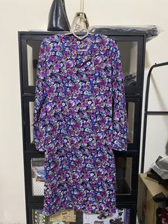 (Category: ) located in . Submitted by arnie_wardrobe (Listing ID 1442953563, Image 1). Description: .