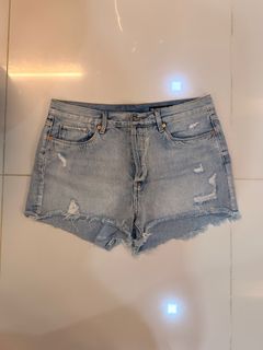 (Category: ) located in . Submitted by glamduck (Listing ID 1443008636, Image 1). Description: .