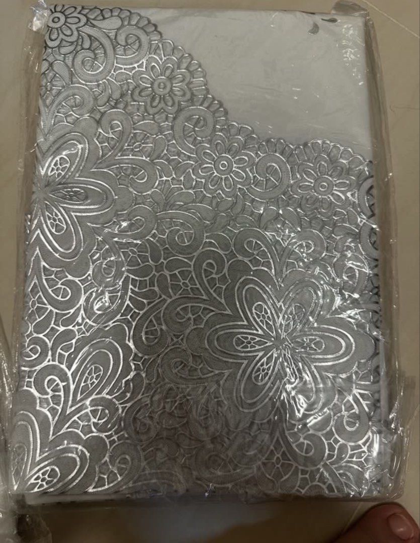 BN Table Cloth485259238284339202