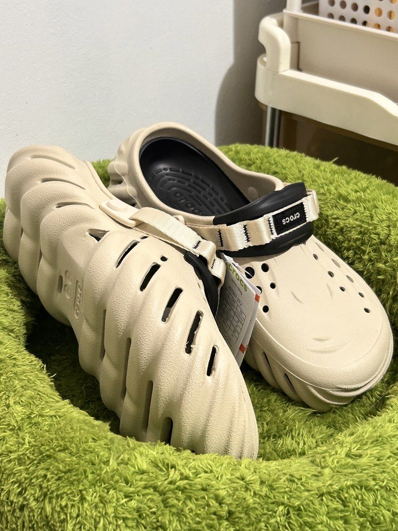 BONE BLACK ECHO CLOG M10 (Category: Slippers & Slides) located in Valenzuela. Submitted by julianjohn98 (Listing ID 1443070077, Image 1). Description: Bone black Brand new Size available M10 M8 M7 Valenzuela .