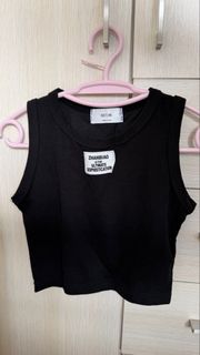 （分類：）位於 。 由 leiraleira_ 提交（商品編號 1442985781，圖片 1）。簡介： 。