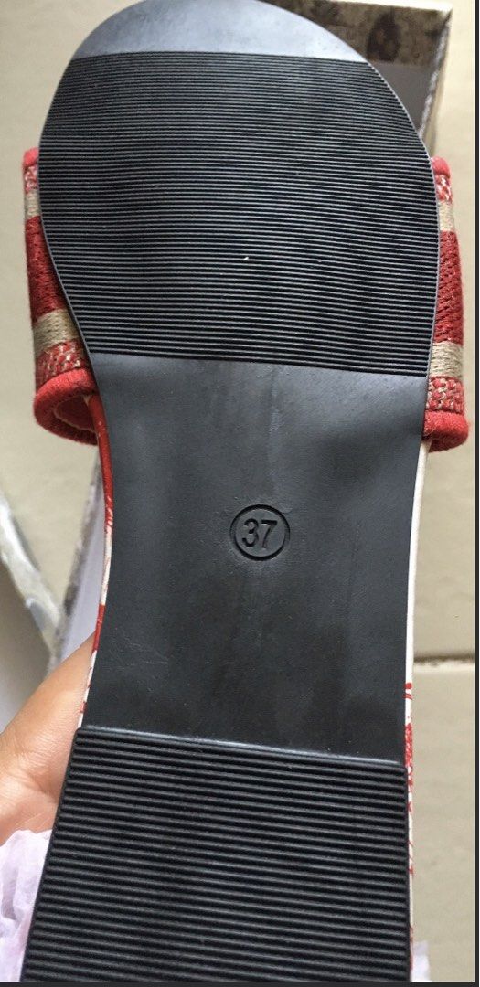 C Dior Sandals (Category: Sandals) located in Quezon City. Submitted by 79moving (Listing ID 1443046227, Image 2). Description: .
