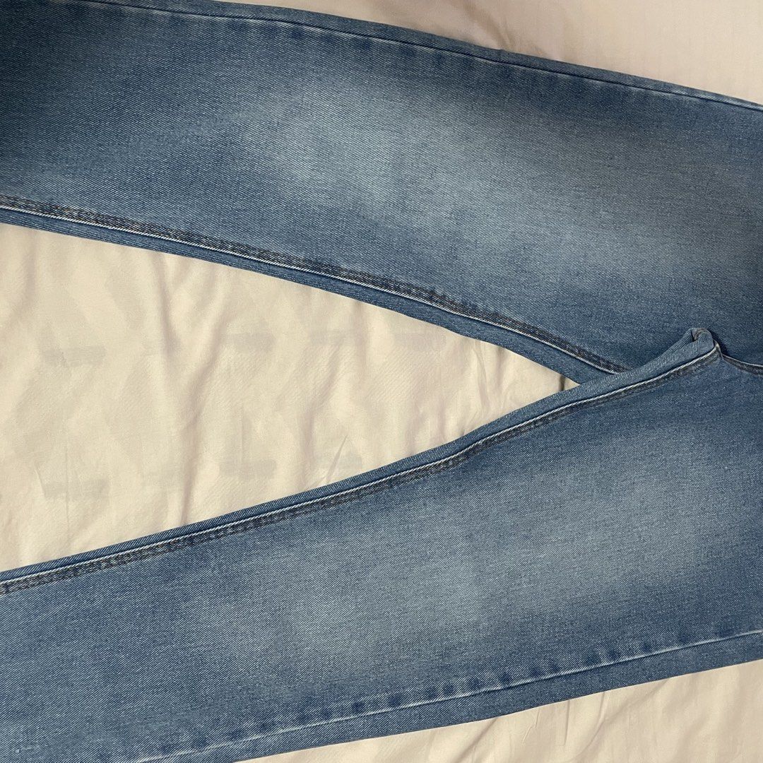 Calliope Denim Jeans Size S (Category: Jeans) located in Manila. Submitted by stuffbyaly (Listing ID 1443027242, Image 3). Description: - Brand: Calliope - Cut: Straight leg - Size: S Feel free to message if you have any questions or concerns! Please expect replies within 24 hours. Thank you! .
