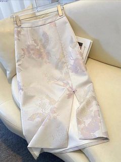 (Category: ) located in . Submitted by shop.moomin (Listing ID 1443086821, Image 1). Description: .