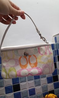 (Category: ) located in . Submitted by premfinds (Listing ID 1443123200, Image 1). Description: .