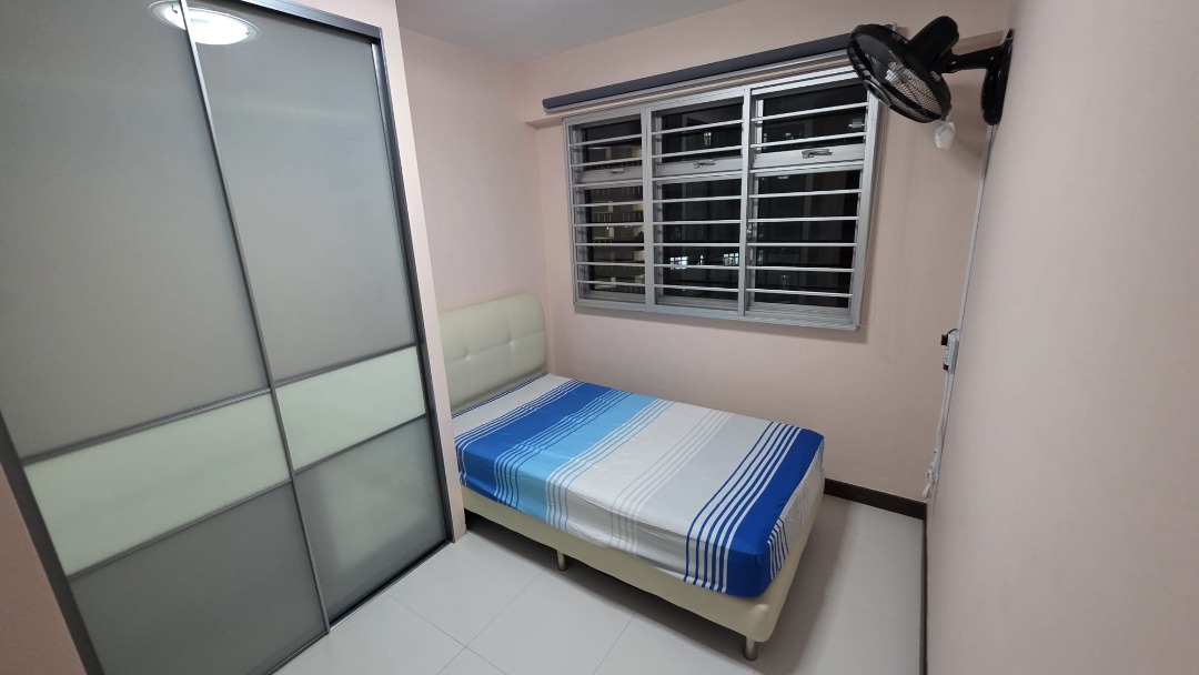 (Category: ) located in . Submitted by your_rental_specialist (Listing ID 1443082682, Image 1). Description: .