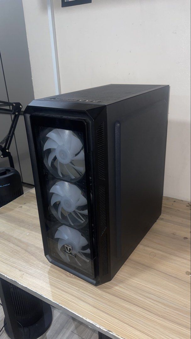 Computer (Category: Desktops) located in Muntinlupa City. Submitted by rileyprz (Listing ID 1443034512, Image 3). Description: Computer - 24GB RAM - AMD Ryzen 5 5600G - Trendsonic HE19A Case - Price Negotiable.