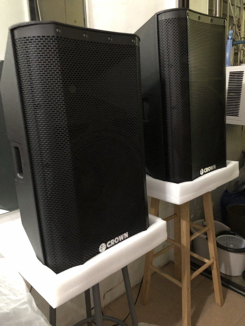 Crown Professional PA Speaker System with Subwoofer (Category: Soundbars, Speakers & Amplifiers) located in Quezon City. Submitted by fastdolphin_85dfc3 (Listing ID 1442991326, Image 3). Description: Selling a Crown PA speaker system. Includes one tall speaker and one large subwoofer. Both are black. The tall speaker has the Crown logo clearly visible. The subwoofer has a four-compartment design. Great for events or a home setup. Ready for a new 