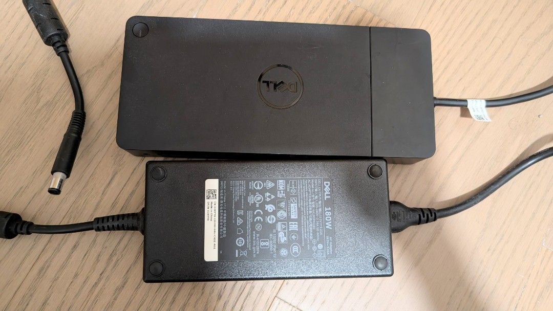 Dell Docking Station w 180W Power Adapter478630208875407362