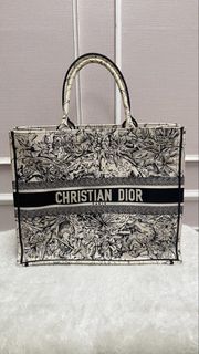 (Category: ) located in . Submitted by shop.fcm (Listing ID 1442935932, Image 1). Description: .