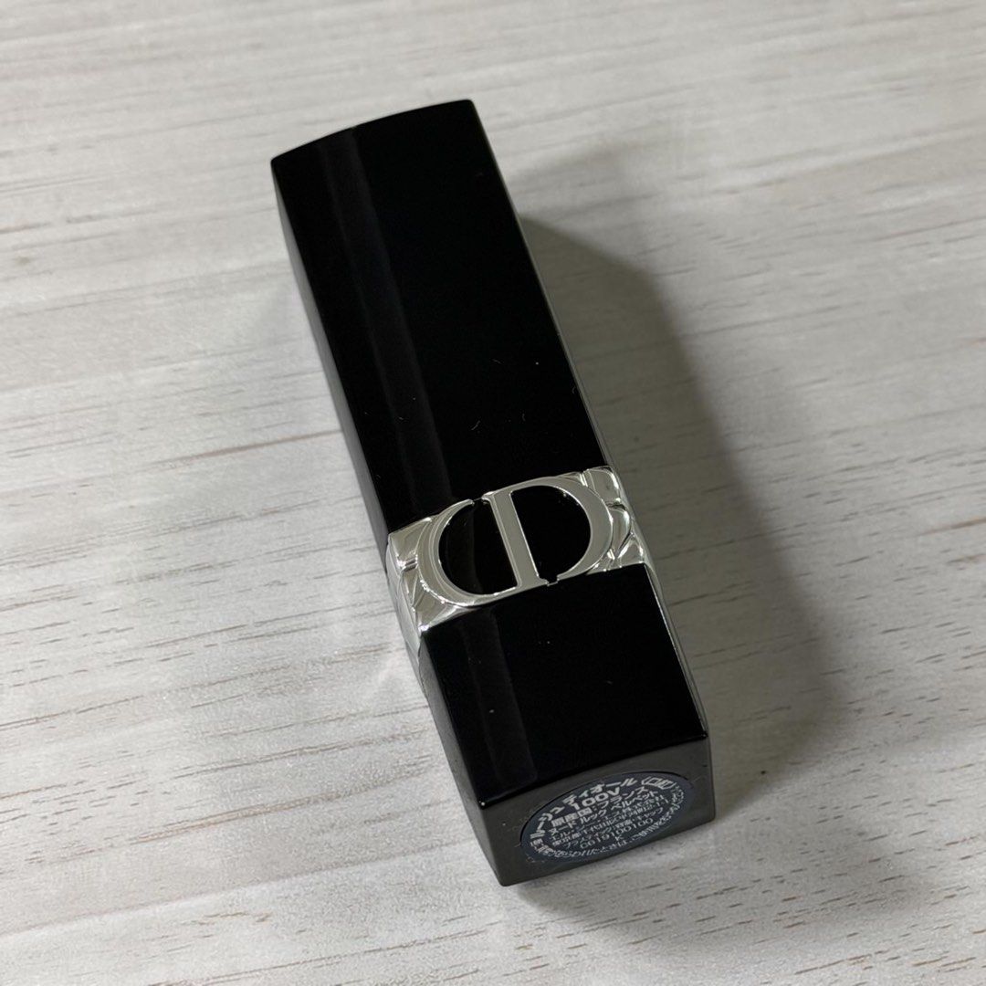 Dior Mini Lipstick (Category: Makeup) located in Davao. Submitted by gr8stmom_melissa (Listing ID 1443059487, Image 2). Description: Pls check the tip… tinamaan ng cover… but this is unused. Thanks! Shade 100V.