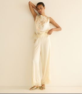 （分類：）位於 。 由 refwardrobe 提交（商品編號 1443029098，圖片 1）。簡介： 。