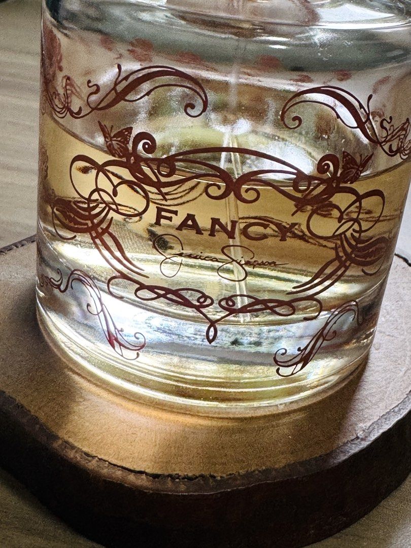 Fancy by Jessica Simpson (Category: Fragrance & Deodorants) located in Paranaque City. Submitted by bfria (Listing ID 1443019963, Image 2). Description: Juice level: 60% 👓 PLEASE READ 👓 📌 Item is secondhand unless stated New 📌 NO RUSH shipping 📩 Inquiries will be answered within 24 hours 🌿 Mode of Payment: Gcash / BPI.
