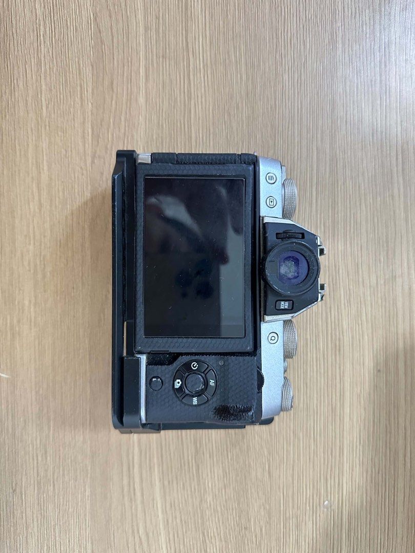 Fujifilm XT100 Body (Category: Cameras) located in Sagay. Submitted by vinc.eeeee (Listing ID 1443013890, Image 3). Description: For Sale Fujifilm XT100 Alloy L Plate with Grip Beige Sticker Wrap Body Cap 2 Wasabi Battery Charger Issue Dead Pixel on screen but no effect on the performance 15,000 FIX BACOLOD CITY/ SAGAY CITY .