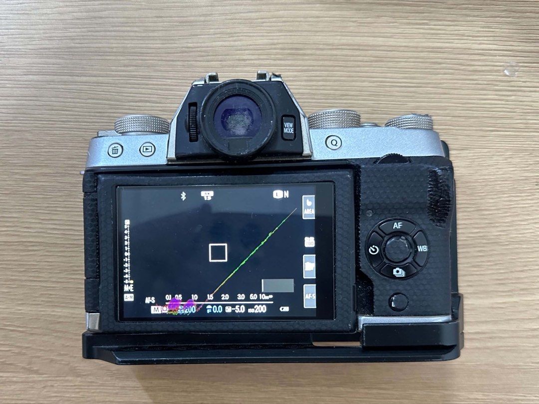Fujifilm XT100 Body (Category: Cameras) located in Sagay. Submitted by vinc.eeeee (Listing ID 1443013890, Image 2). Description: For Sale Fujifilm XT100 Alloy L Plate with Grip Beige Sticker Wrap Body Cap 2 Wasabi Battery Charger Issue Dead Pixel on screen but no effect on the performance 15,000 FIX BACOLOD CITY/ SAGAY CITY .