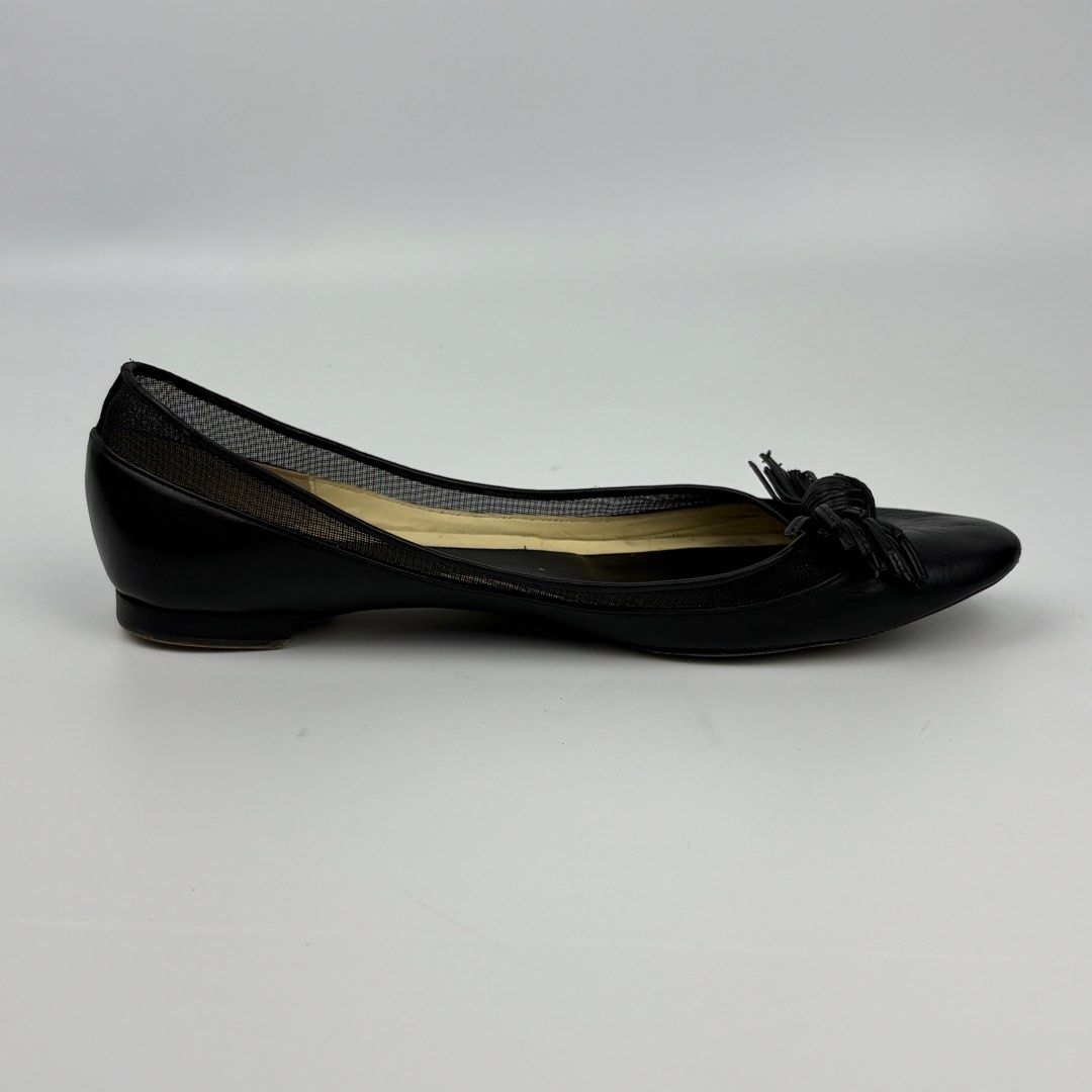 Givenchy Mesh Leather Ballet Flats Sandal (Category: Sneakers & Footwear) located in Bacolod City. Submitted by cast.archives (Listing ID 1443058336, Image 3). Description: Givenchy Mesh Leather Ballet Flats Sandal Size: 36.5 fits 37.5 Condition: Excellent Flaw: normal sign of used.