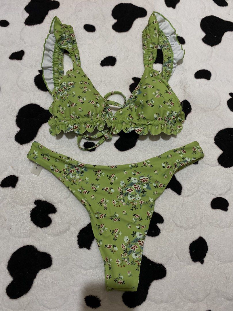 Green Floral High-Waist Bikini Set (Category: Bikinis & Swimsuits) located in Bago City. Submitted by jobelleg12 (Listing ID 1443073500, Image 2). Description: - Only worn once - Size: Medium Read my bio for Location, MOP, meet up and delivery details.