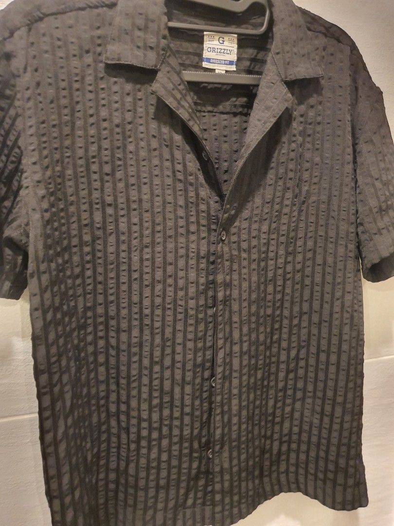 Grizzly oversized top polo size 12 (Category: Babies & Kids Fashion) located in Taguig. Submitted by supernova888 (Listing ID 1443064971, Image 1). Description: used only once neg.