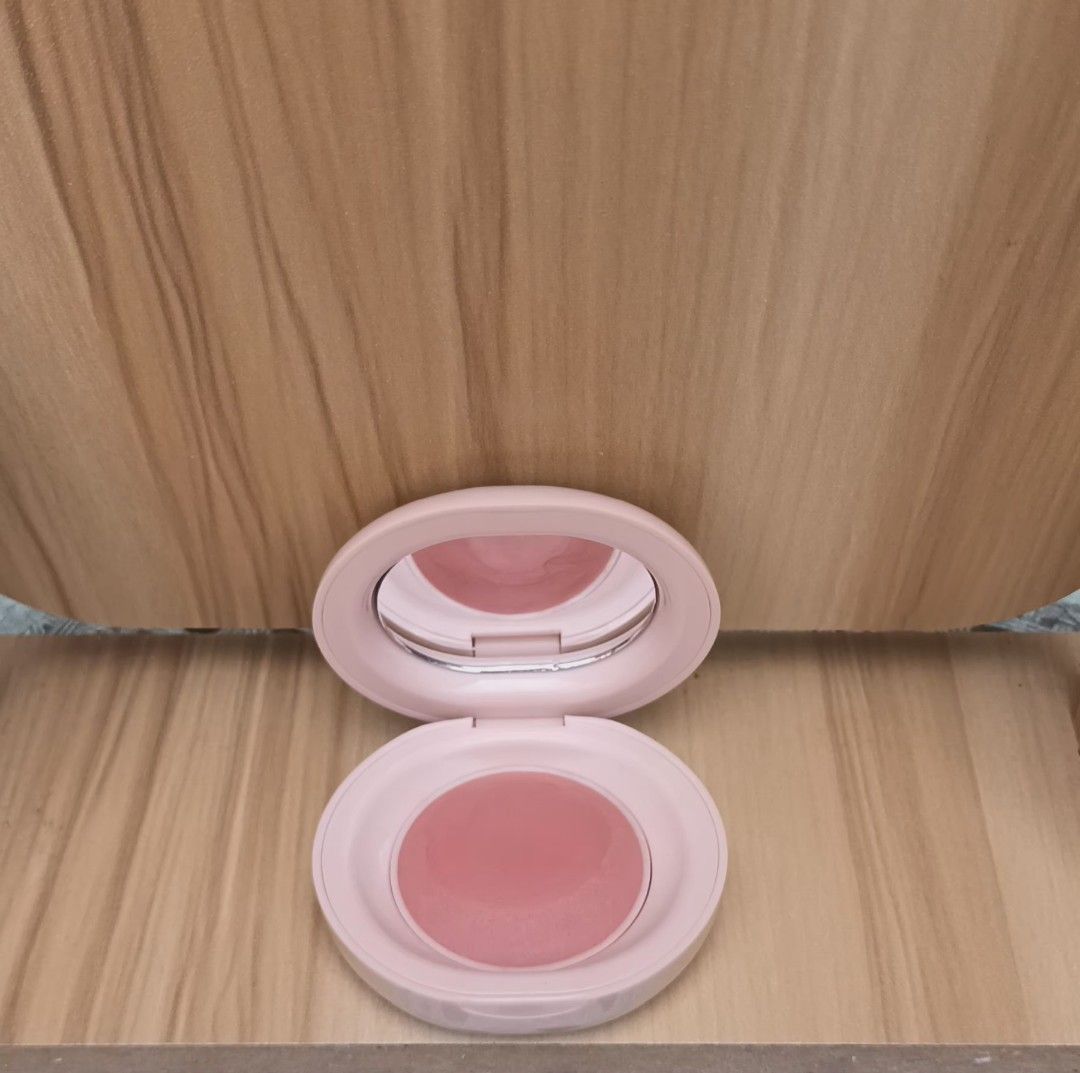 Happy Skin Blush + Lippie (Category: Makeup) located in Manila. Submitted by _gie_ (Listing ID 1442970171, Image 3). Description: ‼️PRICES ARE SLIGHTLY NEGOTIABLE‼️ - Happy Skin Blush & Lippie Bundle - Blush Shade: Soft Peony - Lippie Shade: Lazy Day - Condition: Lightly used - Bundle Price: Php 310.00 - Individual Price (Blush): Php 180.00 - Individual Price (Lippie): Php 150.00.