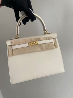 （分類：）位於 。 由 lc.luxury 提交（商品編號 1443105569，圖片 1）。簡介： 。