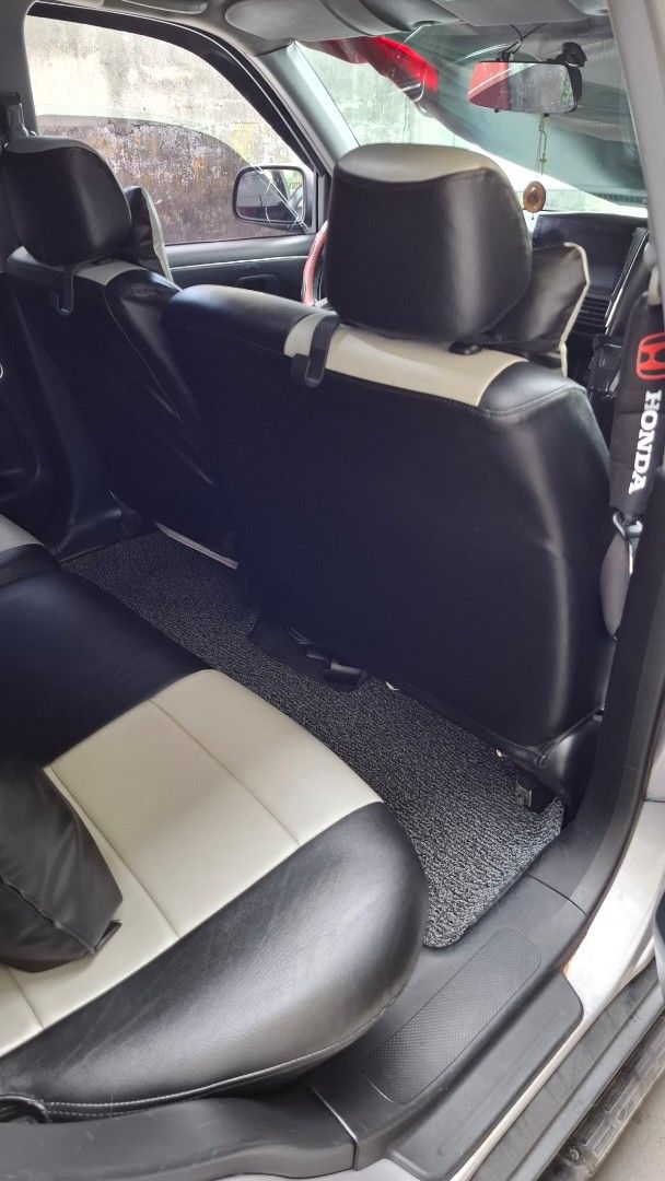 Honda CR-V 2.0 i-VTEC (A) (Category: Used Cars) located in Manila. Submitted by anuseyo (Listing ID 1443039483, Image 1). Description: Honda CRV Gen 2 2002 cold AC leather seat 17 inches tires lcd car stereo with picnic table 2+ yrs paso registration check engine selling as is negotiable bawal middle man direct buyer only.