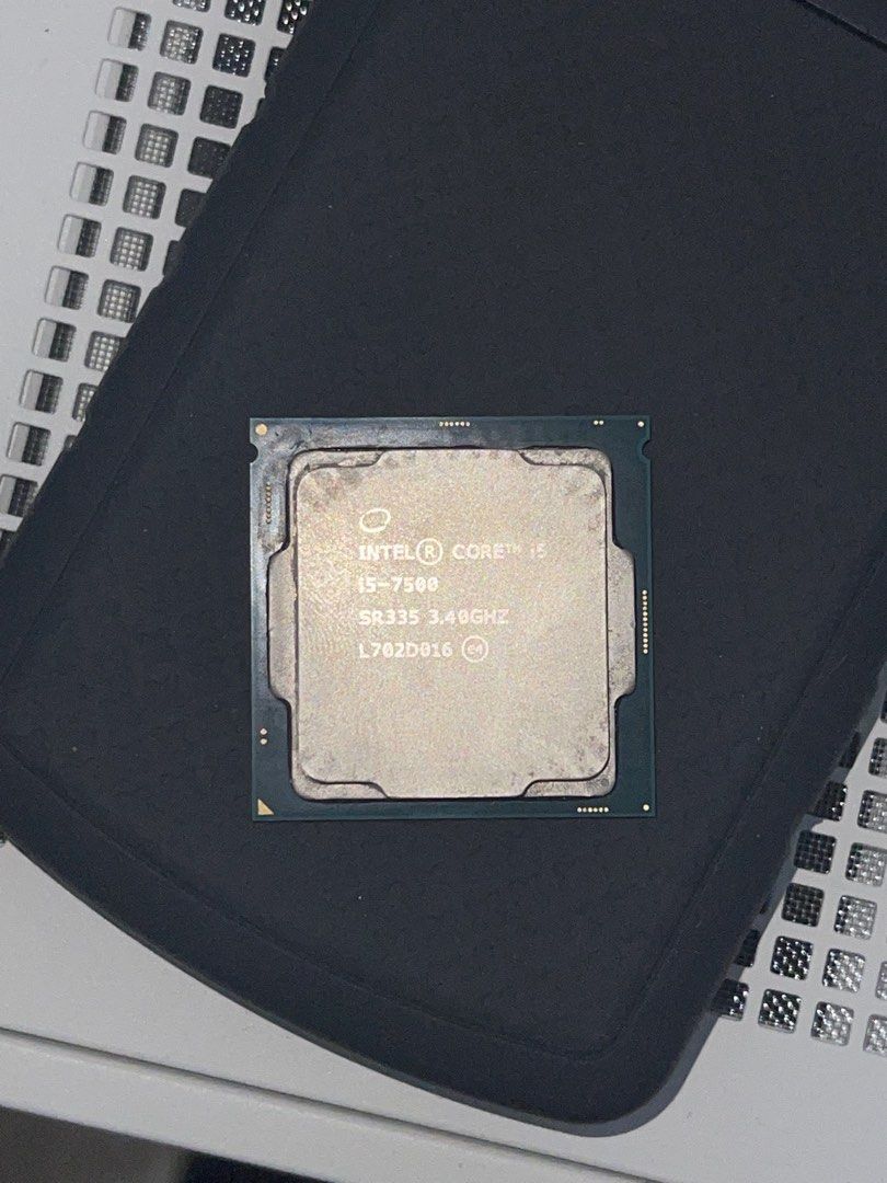 Intel Core i5-7500 (Category: Computer Parts) located in General Trias. Submitted by stuffromydesk (Listing ID 1443053794, Image 2). Description: Included • CPU: Intel Core i5-7500 w/cooler no box Fixed price Already sold the motherboard so I can't test it anymore but i tested it before selling the motherboard..