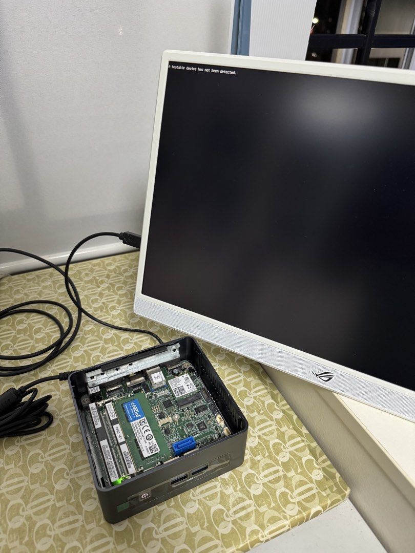Intel NUC i7478631146554675203
