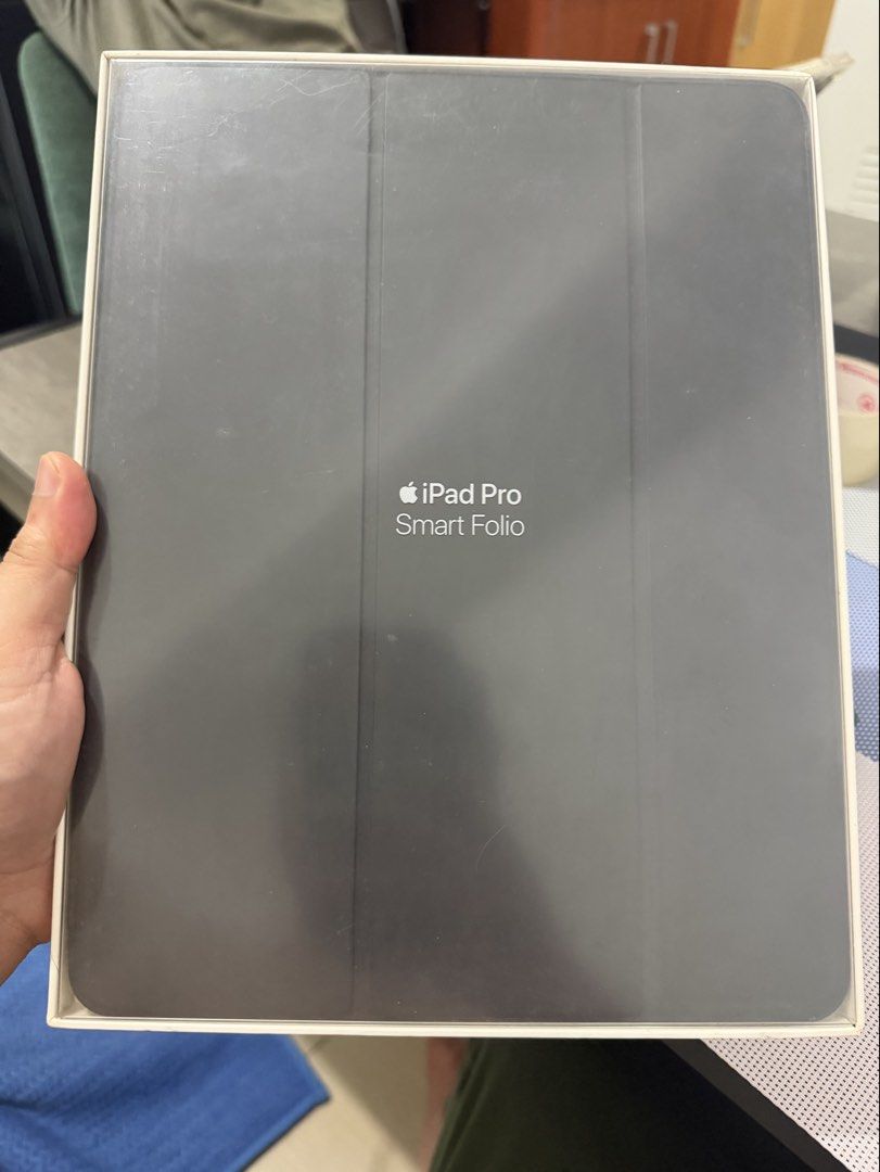 iPad Pro Smart Folio (12.9 inch) Bnew (Category: iPad) located in Mandaluyong City. Submitted by 5cms44ag7w (Listing ID 1443048736, Image 1). Description: iPad Pro Smart Folio (12.9 inch) never used.
