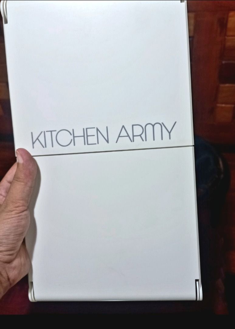 KITCHEN ARMY Japan Multi-tool kitchen gadget set (MAGNETIC) (Category: Other Kitchenware & Tableware) located in Pugo. Submitted by mhylee_fang1989 (Listing ID 1442927359, Image 2). Description: .