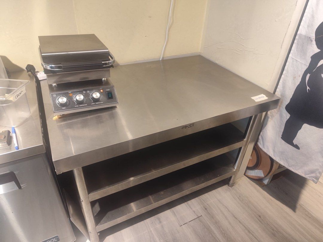 Kitchenware Table (Category: Other Kitchenware & Tableware) located in Singapore. Submitted by bluxe.sg (Listing ID 1443049572, Image 2). Description: Used tabletop for FnB usage. Self collect at Bedok 85. Dm for more info..