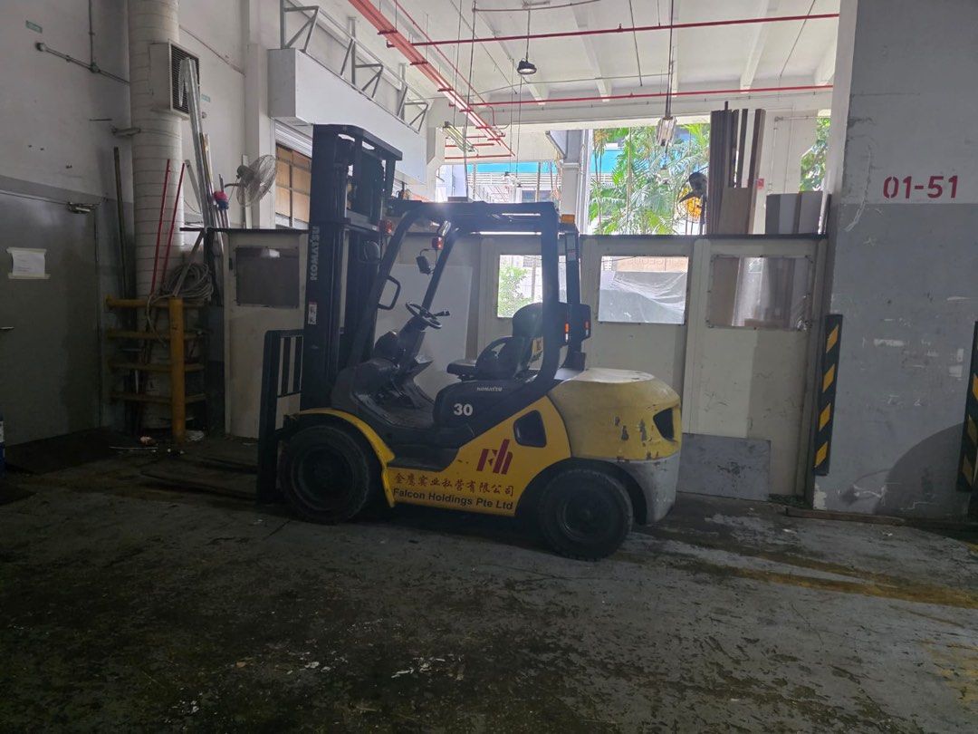Komatsu Forklift FD30T-17 (Category: Everything Else) located in Singapore. Submitted by consignforklift (Listing ID 1443044302, Image 1). Description: - Komatsu Forklift FD30T-17 - Year: 2010 - Capacity: 1990kg - Max Fork Height: 4.0m - Load Center: 500mm - Unladen Mass: 4480kg - Condition: Runs well, ready for work.