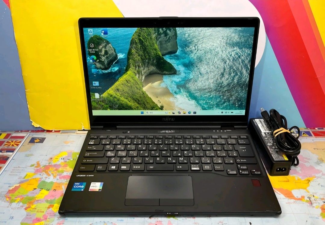 Laptop Fujitsu laptop u9310 850g weight
