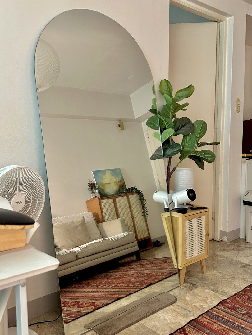 Large Arch Floor Mirror (Category: Mirrors) located in Manila. Submitted by gagabs (Listing ID 1442956887, Image 1). Description: - Full length arch mirror - Approximately 3ftx5ft - Ideal for checking outfits or as a decorative piece - Enhances room brightness and perceived size - Easy to lean against a wall - Suitable for bedrooms, living rooms, or entryways issue: chipped on the sides .