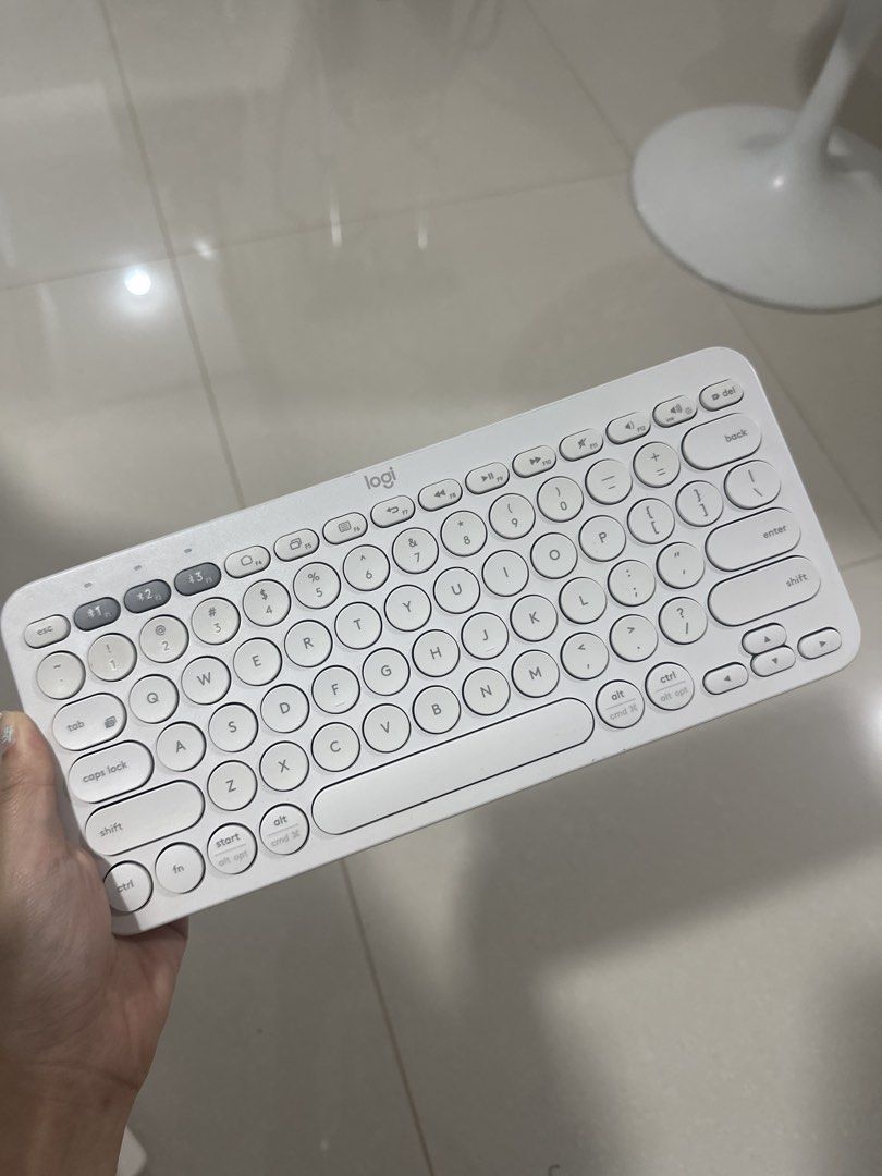 Logitech K380 Multi-Device Bluetooth Keyboard478638387013898240