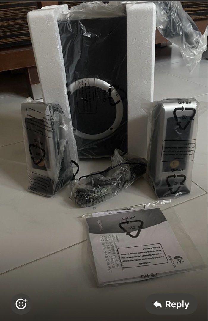 Logitech S200 2.1 Speaker System with Subwoofer480298374613575681