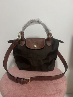 (Category: ) located in . Submitted by ___bagssandurstyleph (Listing ID 1442958671, Image 1). Description: .