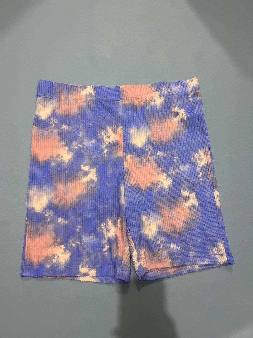 Lounge Short (Category: Activewear) located in Manila. Submitted by chen_clybelles (Listing ID 1443082724, Image 1). Description: Super soft material 💕.