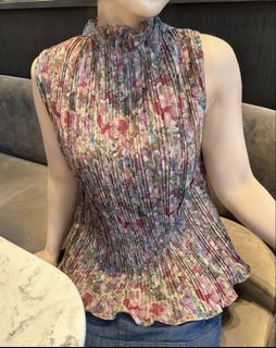 (Kategori: ) berada di . Dikirim oleh jevna (ID iklan 1443077625, Gambar 1). Deskripsi: .
