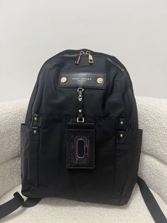 (Category: ) located in . Submitted by ___bagsssandsstyle (Listing ID 1442959758, Image 1). Description: .