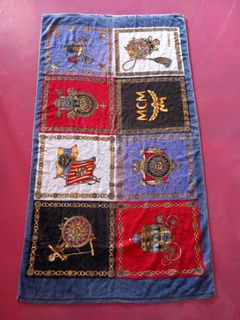 (Category: ) located in . Submitted by cabisaythriftshop (Listing ID 1442986479, Image 1). Description: .