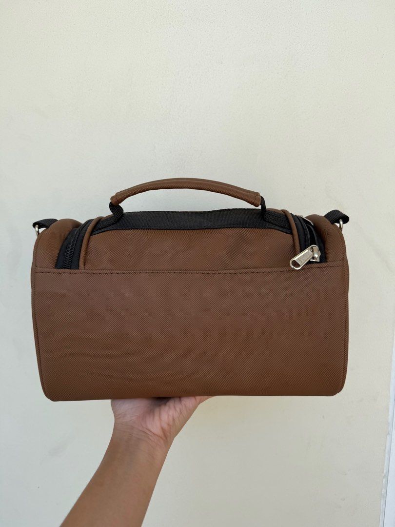 Medicine Bag (Category: Medical Supplies & Tools) located in Manila. Submitted by acirez (Listing ID 1443068658, Image 3). Description: Selling Brandnew Medicine Bag With Strap Originally bought for 800pesos Rfs: i want other color Loc: fairview qc / prisma pasig.