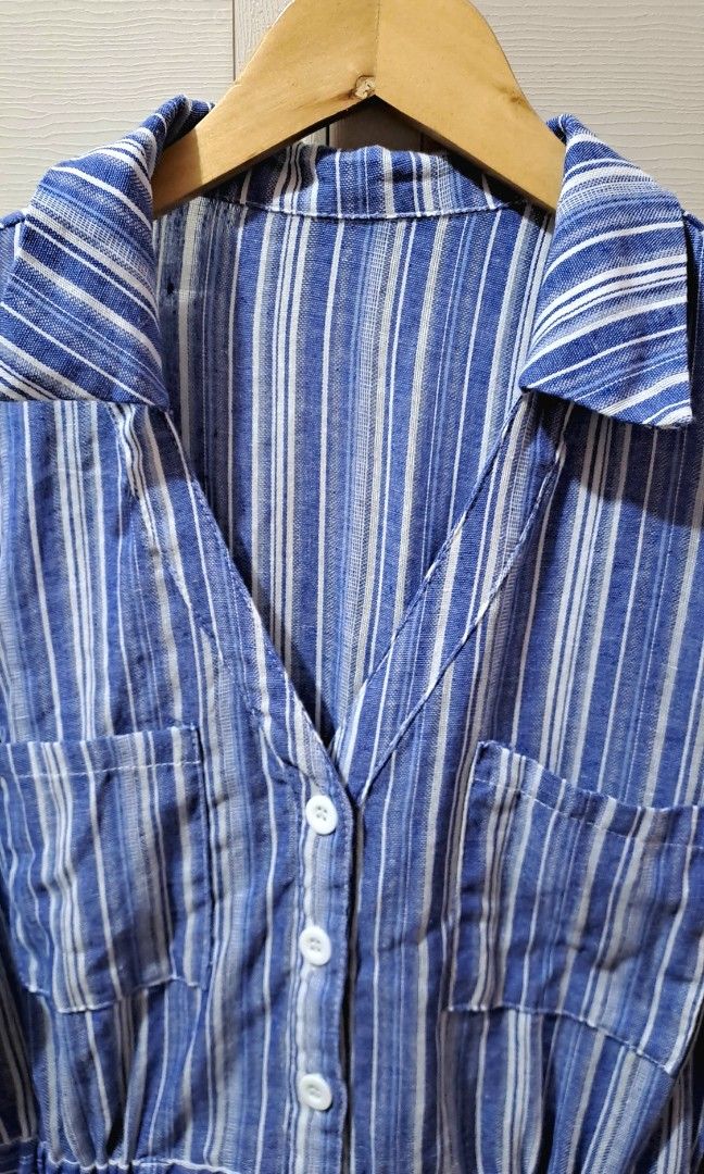 Medium Wash Striped Jumper (Category: Rompers) located in Pasay City. Submitted by ShopWithCat (Listing ID 1443023380, Image 2). Description: Hey loves! 💕 I’m doing a wardrobe cleanse and letting go of most of my favorite pieces. Everything here is in great condition, either brand new or lightly used, and ready to make someone else’s OOTD shine. ✨ 🛍️ Please note: Payment first policy. Will reserve the item to the person who send the payment fir