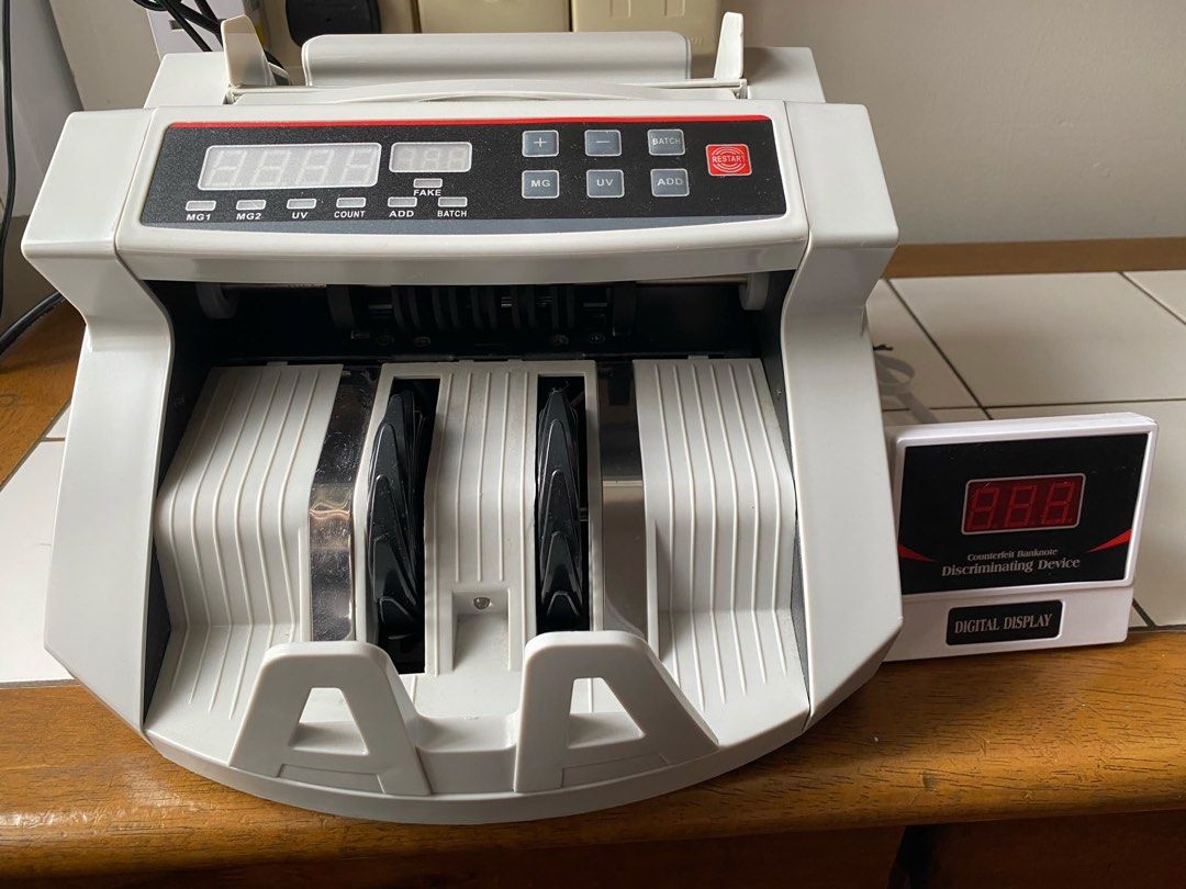 Money Counter Machine with Digital Display