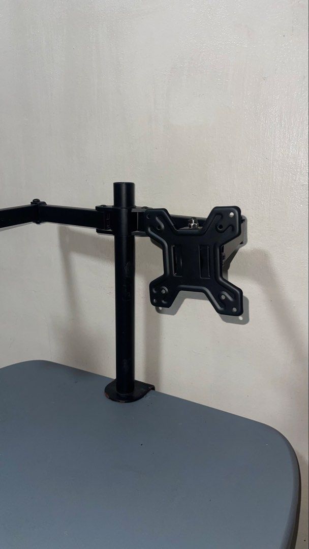 Monitor Arm (Category: Other Accessories) located in Muntinlupa City. Submitted by rileyprz (Listing ID 1443099258, Image 2). Description: Monitor Arm - No box - Good condition after 5+ years - Price Negotiable.